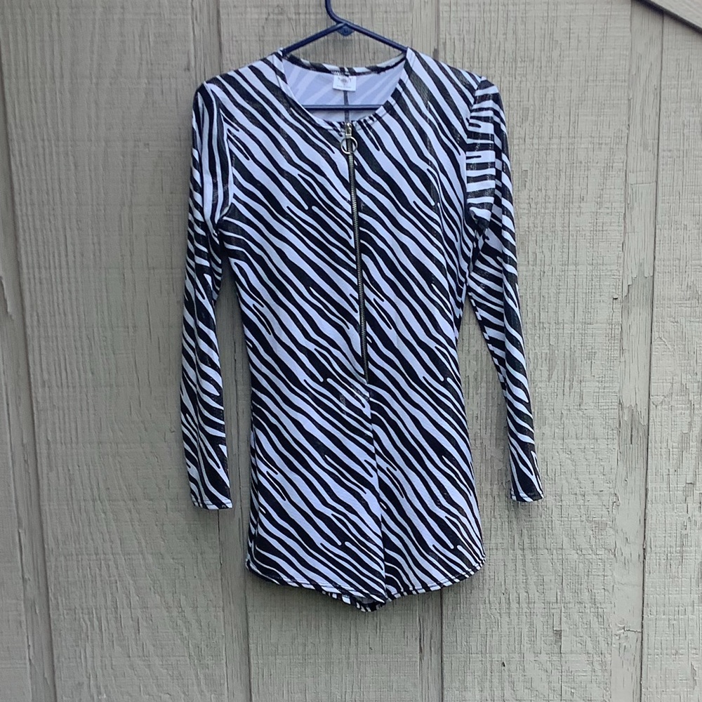 Zebra Print Short Suit/Zipper